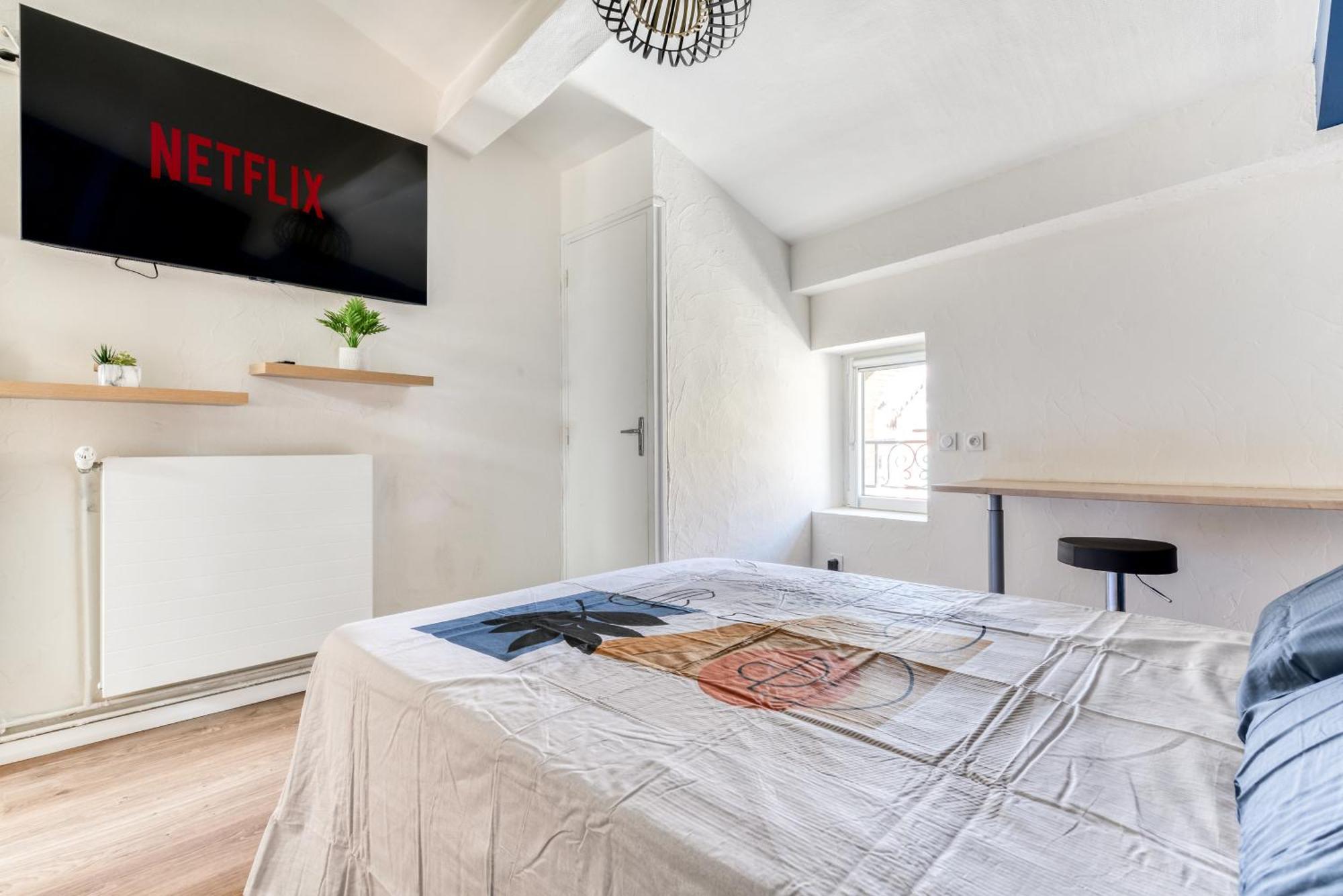 Cote Palais 2-Climatise-Netflix-Fibre Apartment Carcassonne Bagian luar foto
